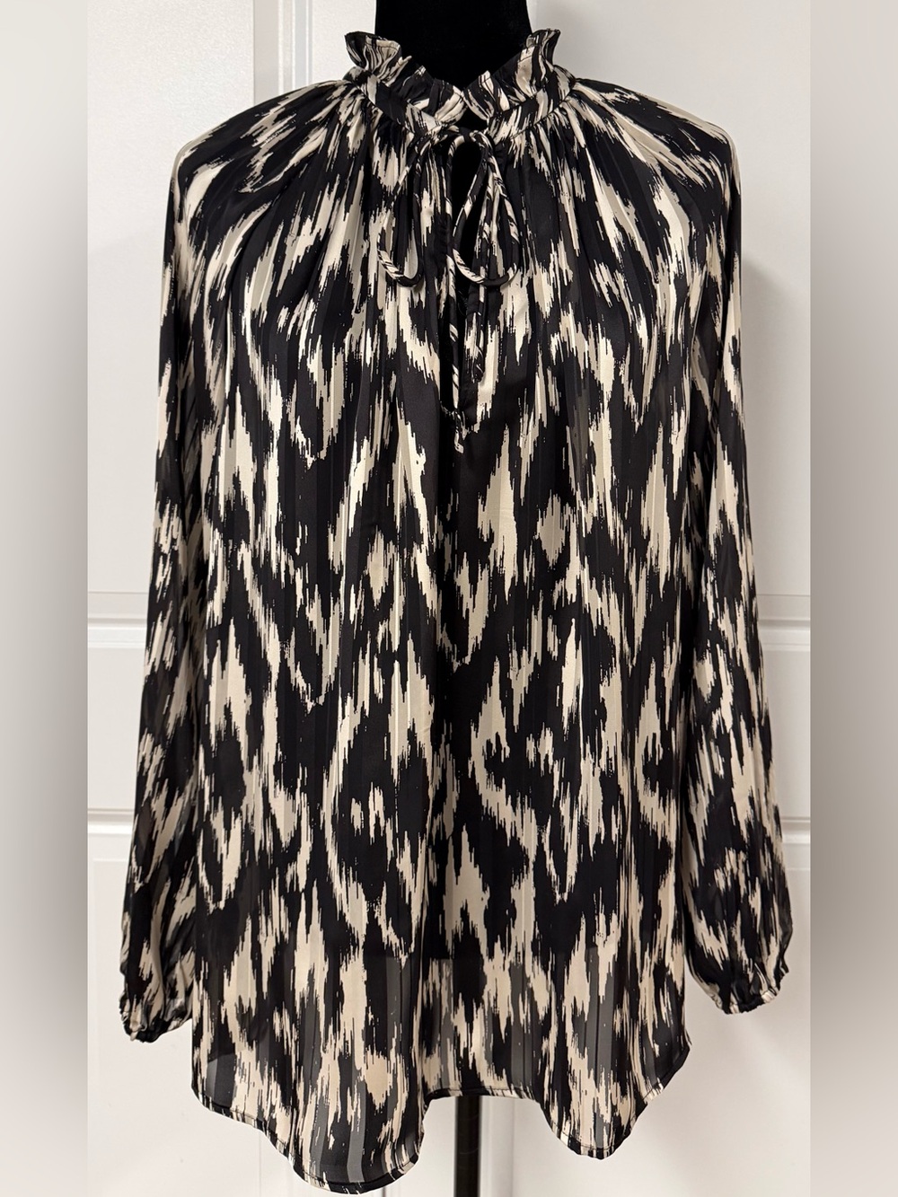 H&M Ruffle Collar Tie Blouse